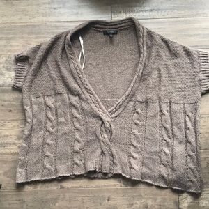 Jessica Simpson Cropped Sweater